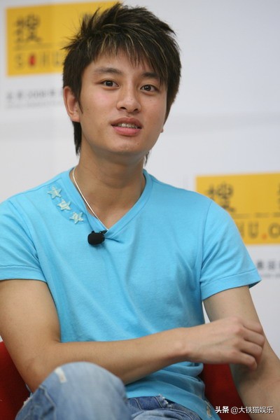 10大“海巖男郎”今昔顏值對比:有人中年成油王,有人改名又變臉 10大“海巖男郎”今昔顏值對比:有人中年成油王,有人改名又變臉