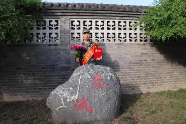 神緣！這10位軍人學霸：毅然參軍入伍，屢獲殊榮，還來自同所大學！