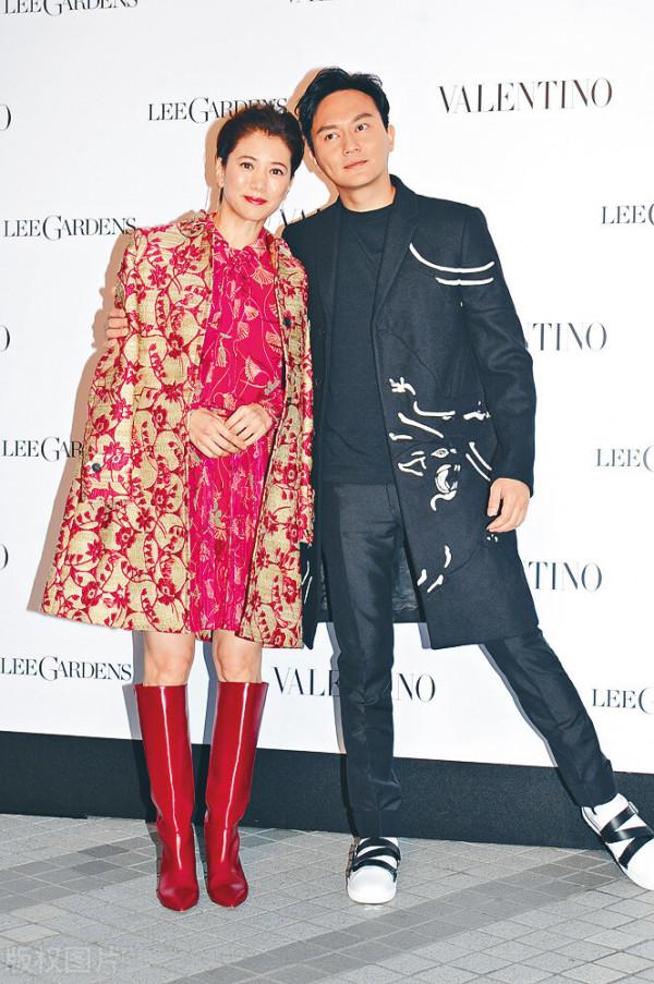 張智霖、袁詠儀的婚姻,並不只有看上去的那般恩愛,還有很多隱痛 張智霖、袁詠儀的婚姻,並不只有看上去的那般恩愛,還有很多隱痛