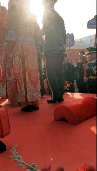 超甜！武警湖南總隊機動支隊舉行首屆集體婚禮，20對新人緣定今生