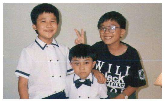 人間清醒大張偉：堅持和隊友對半分賬，拒絕黃小蕾，只寵胖媳婦兒