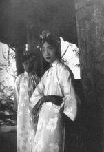 1953年，民婦傅玉芳臨死前對清潔工丈夫說：我叫文繡，是大清皇妃