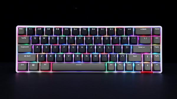 Tt領航員C360 RGB鍵盤、探索者X2滑鼠評測：好用不貴，無線鍵鼠