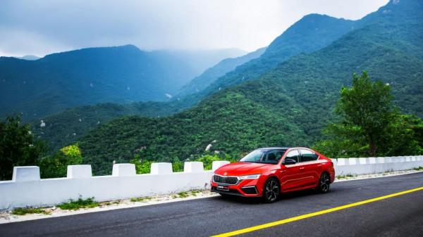 讓“德味兒”更親民 試駕斯柯達明銳PRO 讓“德味兒”更親民 試駕斯柯達明銳PRO