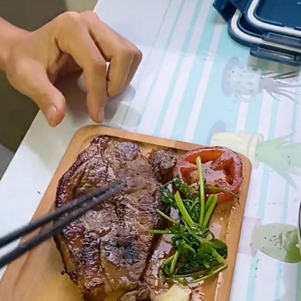 90後情侶入住毛坯房3年，入住毛坯房，他們覺得很快樂