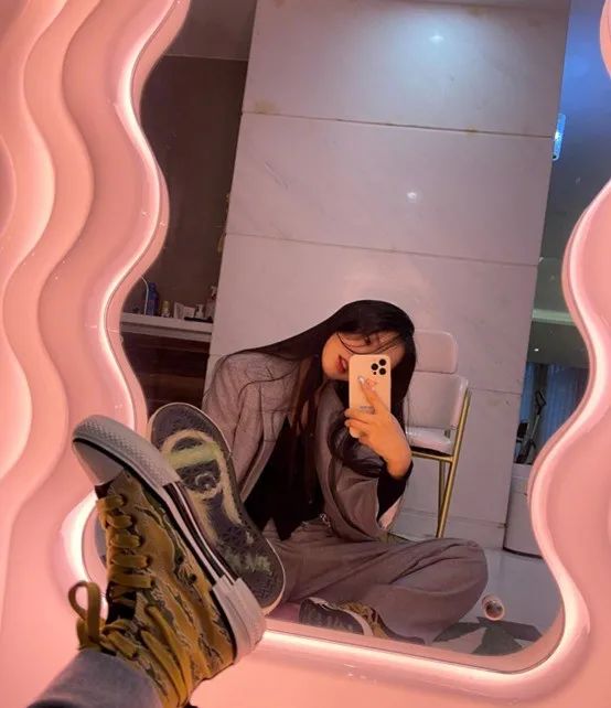 一把菜刀60萬，一雙日常鞋80萬，明星們的生活到底有多奢侈？