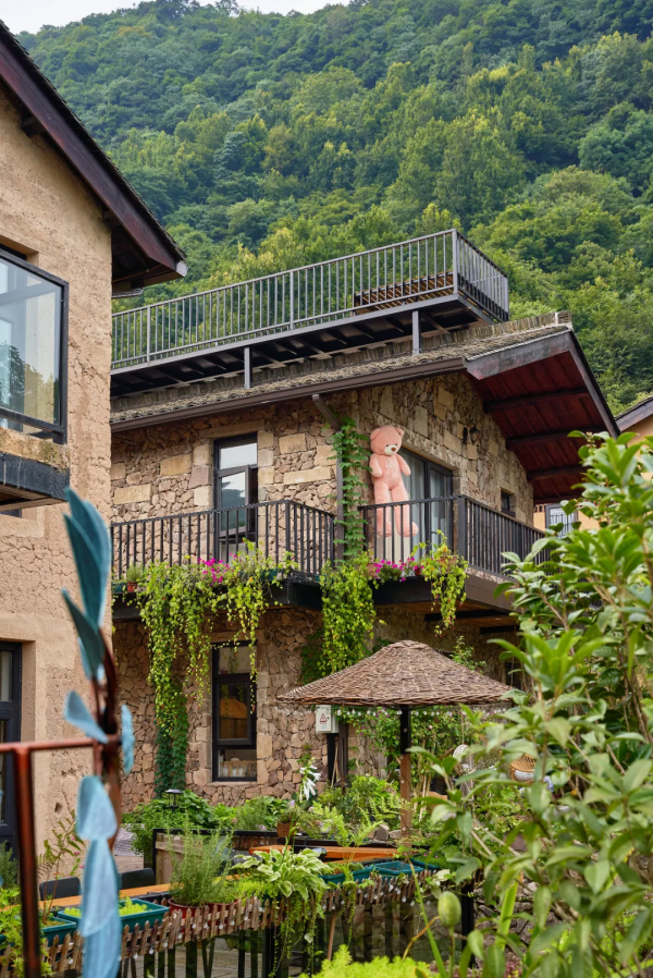 700年神秘古村落意外走紅！霧海竹林萬畝，24h鮮氧環繞，宛若仙境