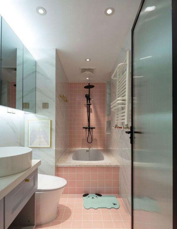 牆壓地還是地壓牆？衛生間瓷磚鋪貼方法不對，有你哭的時候