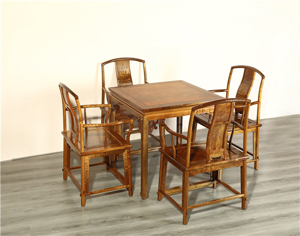 年輕的匠人，年輕的買家！線上拍賣不斷“破圈”