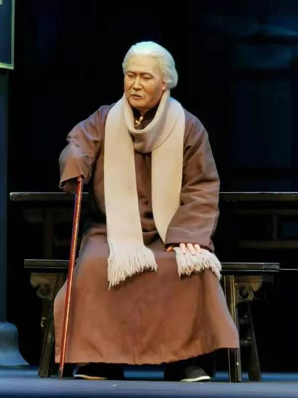 《茶館》再現天橋劇場 《茶館》再現天橋劇場