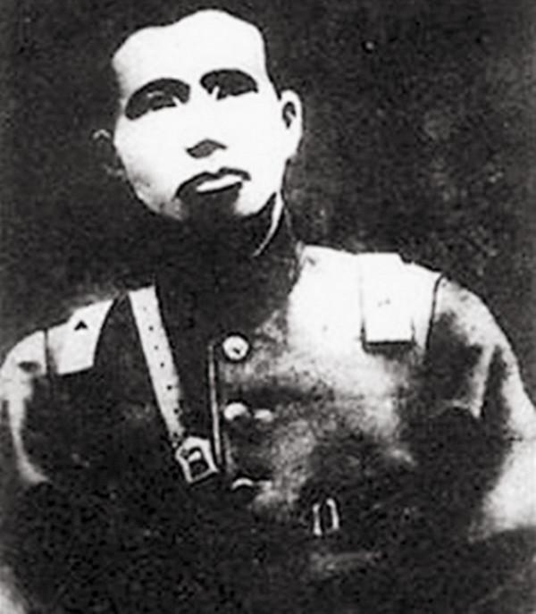 紅軍軍長被捕入獄,監獄長卻把他當老賴:趕緊讓他走,浪費飯錢 紅軍軍長被捕入獄,監獄長卻把他當老賴:趕緊讓他走,浪費飯錢