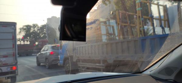 前擋風玻璃去油膜作業