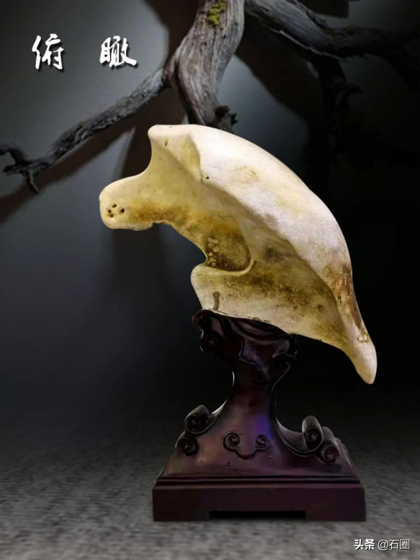 雙年展拍賣總成交34.8萬元!《九蓮》以21萬成交 雙年展拍賣總成交34.8萬元!《九蓮》以21萬成交