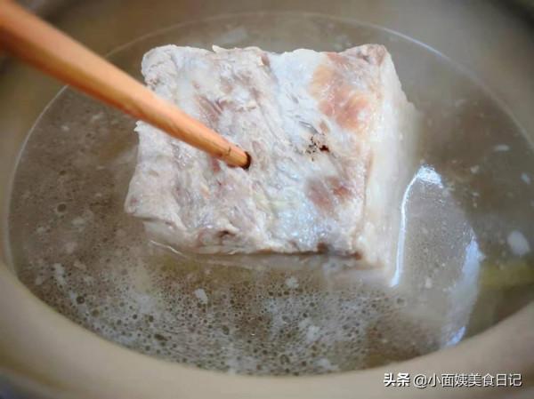 一到冬天,家人就饞這肉,簡單加料上鍋一蒸,鮮嫩多汁,真好吃 一到冬天,家人就饞這肉,簡單加料上鍋一蒸,鮮嫩多汁,真好吃