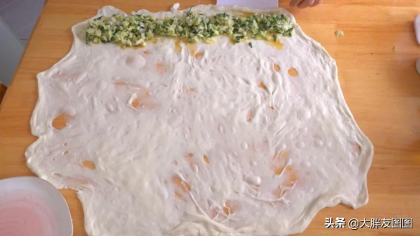 你有包菜嗎?這個大餅一定要試試,上桌秒光碟 你有包菜嗎?這個大餅一定要試試,上桌秒光碟