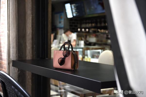 Coach Rogue手袋迴歸：城市漫遊指南，從一隻合適的包包開始