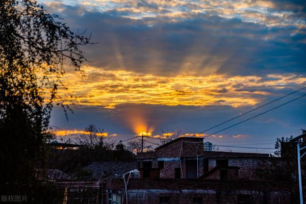 什麼是丁達爾現象，看完長知識了
