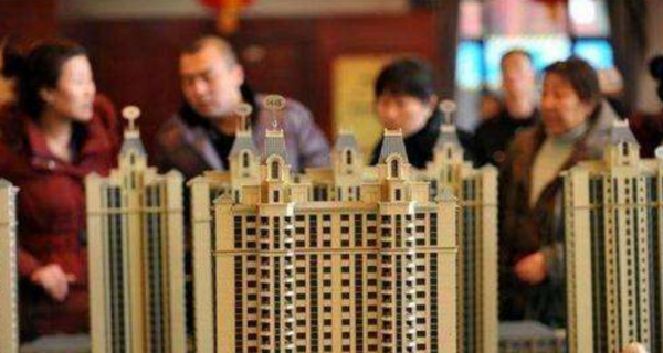 “買不起房”不算啥!年輕人身扛房貸壓力,比買不起房更煩惱 “買不起房”不算啥!年輕人身扛房貸壓力,比買不起房更煩惱