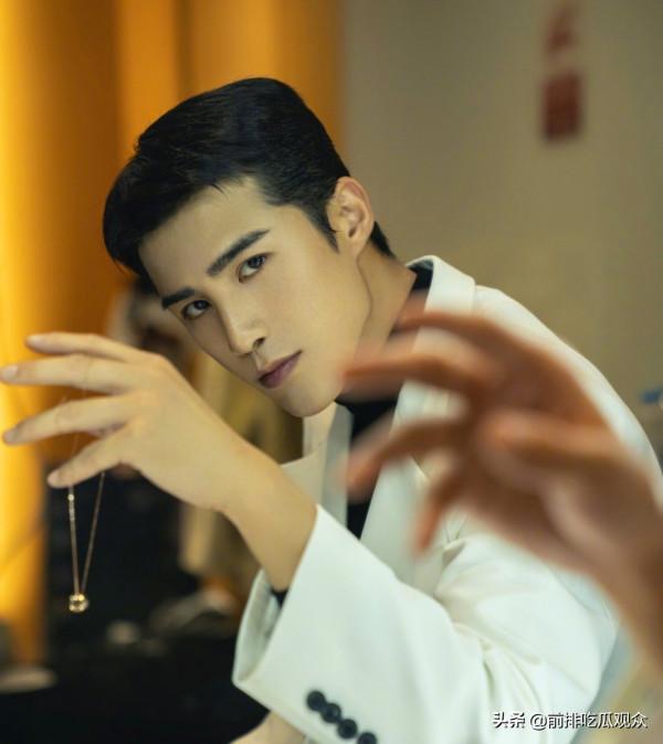 曾因哭照九宮格上熱搜的姜潮坦言有一年沒有任何工作