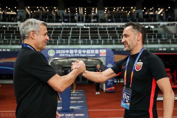 同人不同命！前上港主帥土超5個月被炒，前國安主帥帶隊法甲第三