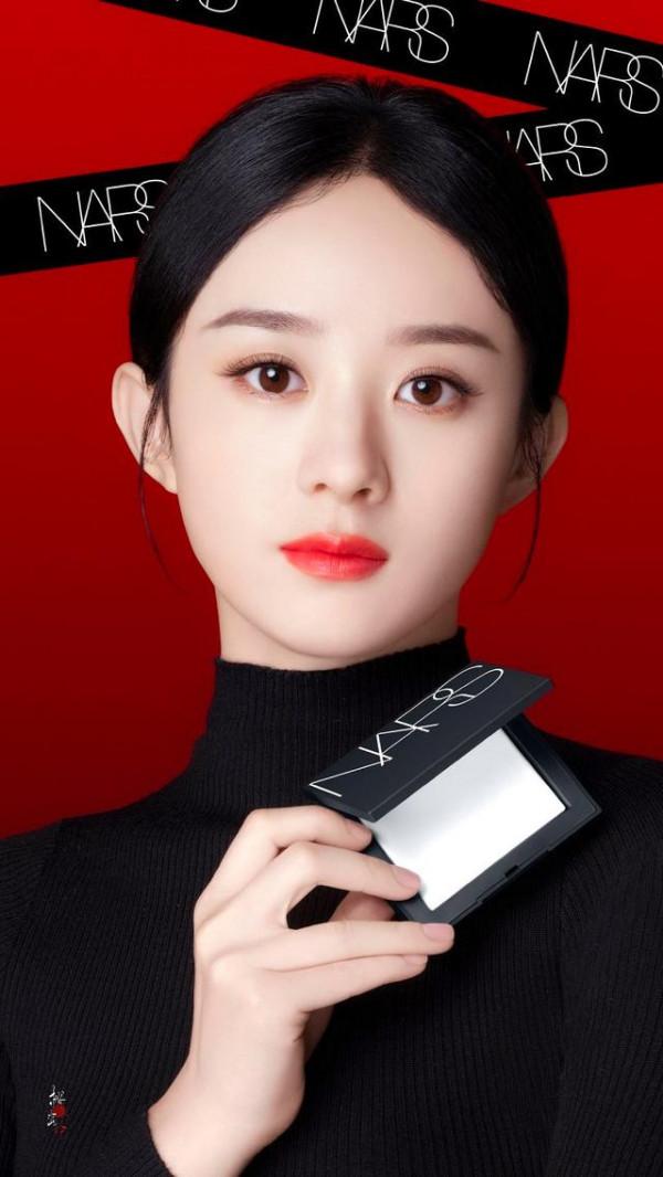 趙麗穎彩妝宣傳圖太絕了！這就是我心目中美妝代言該有的樣子