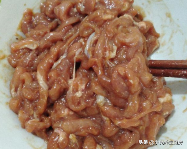 這菜我家孩子特別愛吃，爽口開胃，葷素搭配，不懂吃可惜了