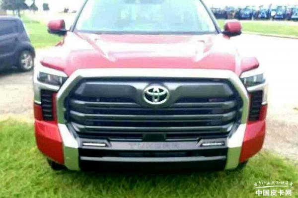 配備12.3英寸大螢幕 全新豐田坦途實車曝光