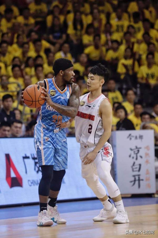 打籃球不靠身高！CBA不可思議的小個子