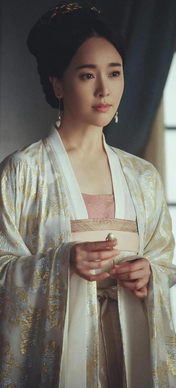 “藝術體操女神”左小青:氣質優雅唯美靈動(後幾張是年輕美照) “藝術體操女神”左小青:氣質優雅唯美靈動(後幾張是年輕美照)