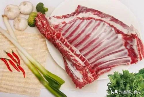 初冬,羊身上這部位,煲三個不同口味的湯,暖胃又暖身,真鮮 初冬,羊身上這部位,煲三個不同口味的湯,暖胃又暖身,真鮮