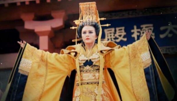 中國歷史十大傑出皇帝，秦始皇第一康熙帝最後，你認為誰最強？