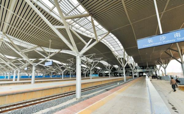 美國遊客拍下“長沙南站”建築,引發網友熱議:中國建設很強大 美國遊客拍下“長沙南站”建築,引發網友熱議:中國建設很強大
