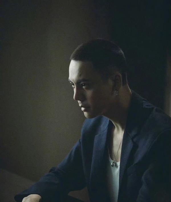 破防了!鹿晗狀態引熱議,昔日少年感全無,男明星歸宿都是這? 破防了!鹿晗狀態引熱議,昔日少年感全無,男明星歸宿都是這?