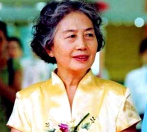 1976年，病重的毛主席給李敏做了一個手勢，大家沒明白是什麼意思