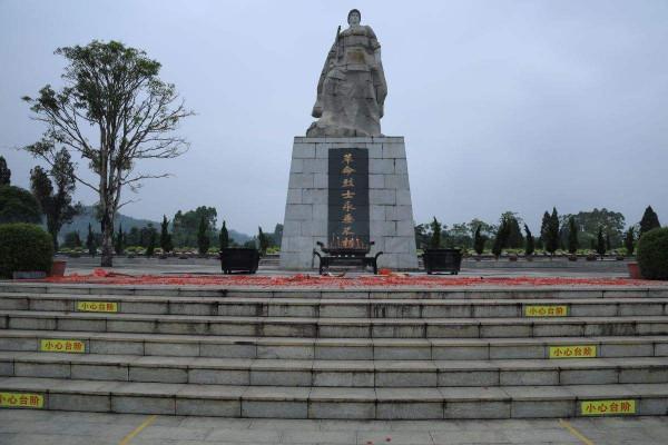 對越自衛反擊戰犧牲的女兵：把青春獻給了祖國