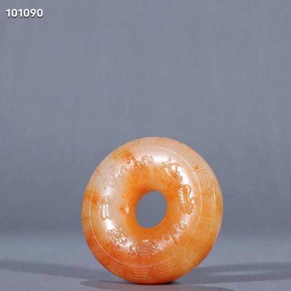 舊藏 和田玉吉祥八寶平安扣規格：高直徑5.9cm高1.3cm重89g