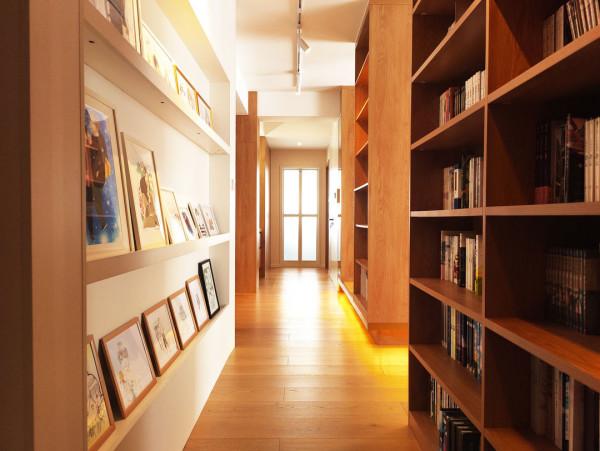 漫畫師的家,90㎡職住一體,藏著四千多本漫畫書和兩千多個手辦 漫畫師的家,90㎡職住一體,藏著四千多本漫畫書和兩千多個手辦