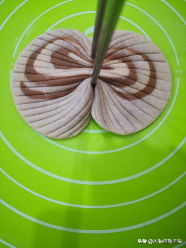 想吃包子不會捏褶子的可以收藏了，簡單易學的貝殼包，鬆軟顏值高