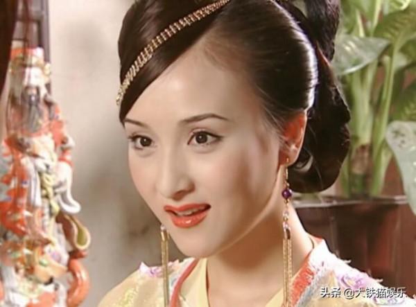 6位天生“眼窩凹陷”的女星，深邃迷人和疲憊顯老，就在一念之間