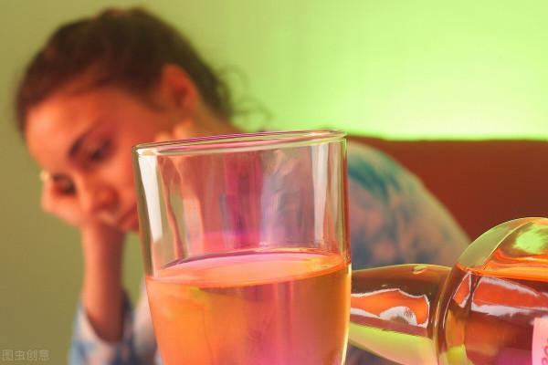 夜尿多，就是腎不好嗎？提醒：晚上起夜超過2次，跟這4種病有關係