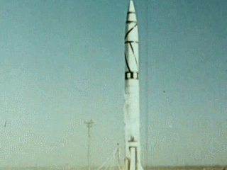 我國為什麼能在“一窮二白”的條件下創造“兩彈一星”的奇蹟? 我國為什麼能在“一窮二白”的條件下創造“兩彈一星”的奇蹟?