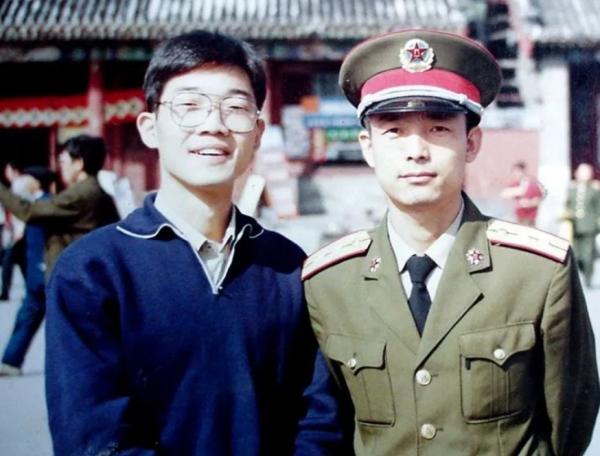 “相聲演員”大兵的毀滅史，從紅遍全國到無人問津，經歷了什麼？