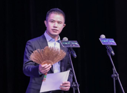 被李誠儒懟讀書讀傻了,選演員時慘到沒人理,畢志飛這回可憐嗎? 被李誠儒懟讀書讀傻了,選演員時慘到沒人理,畢志飛這回可憐嗎?