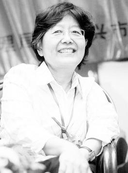 丈夫帶女人回家,她讓出婚房,卑微一世,無兒無女,90歲孤獨而亡 丈夫帶女人回家,她讓出婚房,卑微一世,無兒無女,90歲孤獨而亡