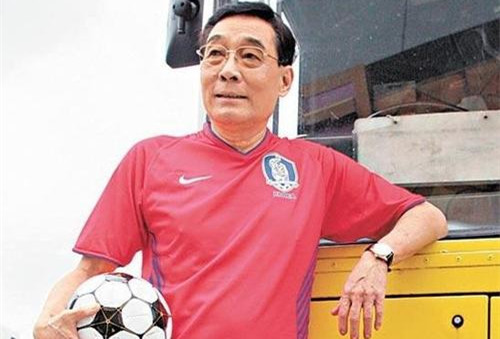 香港5位叔輩明星，本職比演戲更傳奇，其中2人各有4個老婆