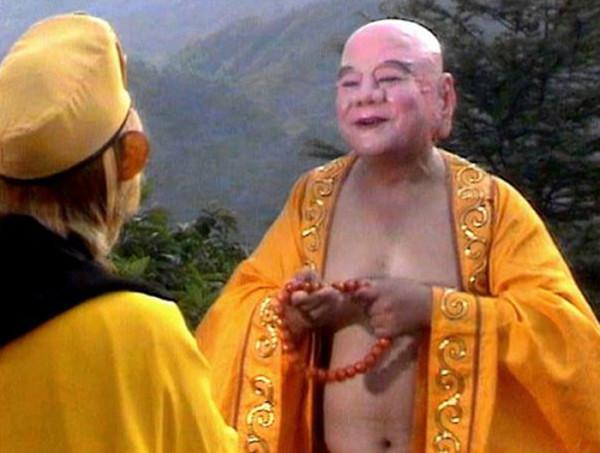 難怪黃眉怪冒充如來沒受懲罰,你看降服黃眉怪時,彌勒佛說過什麼 難怪黃眉怪冒充如來沒受懲罰,你看降服黃眉怪時,彌勒佛說過什麼