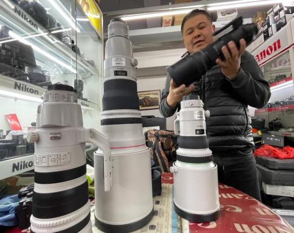 逛瀋陽二手相機店:尼康沒人要,大炮被放棄,寶麗萊卻有很多人找 逛瀋陽二手相機店:尼康沒人要,大炮被放棄,寶麗萊卻有很多人找