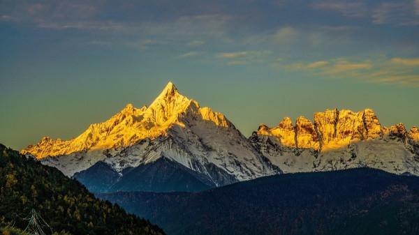 1991年,17人挑戰梅里雪山,一夜之間全部遇難,日記內容充滿詭異 1991年,17人挑戰梅里雪山,一夜之間全部遇難,日記內容充滿詭異
