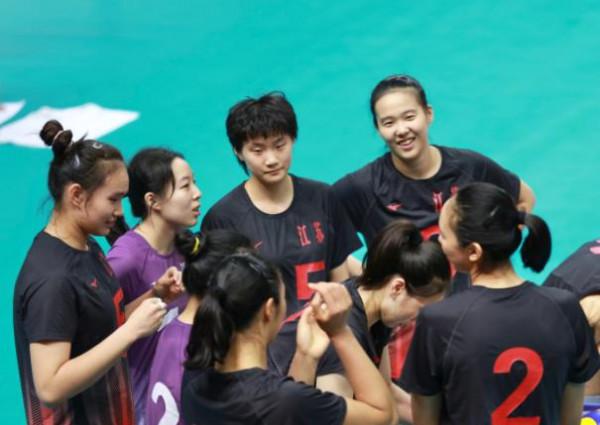 0比2後3比2！江蘇青年軍逆轉遼寧半主力，郎平看到四小花心動麼？