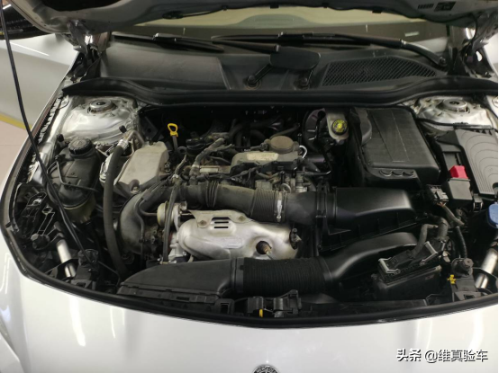 7年車齡的賓士CLA貶值20多萬,白色車身在檢測師眼中逐漸“變黑” 7年車齡的賓士CLA貶值20多萬,白色車身在檢測師眼中逐漸“變黑”